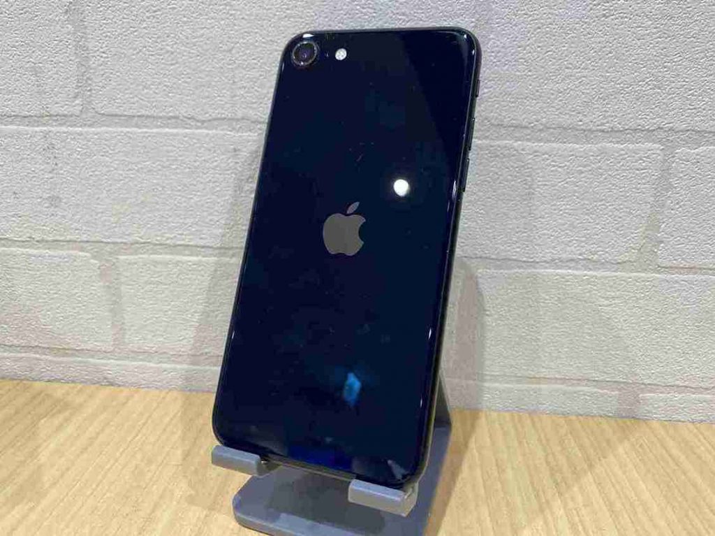 iPhoneSE3 買取　天六