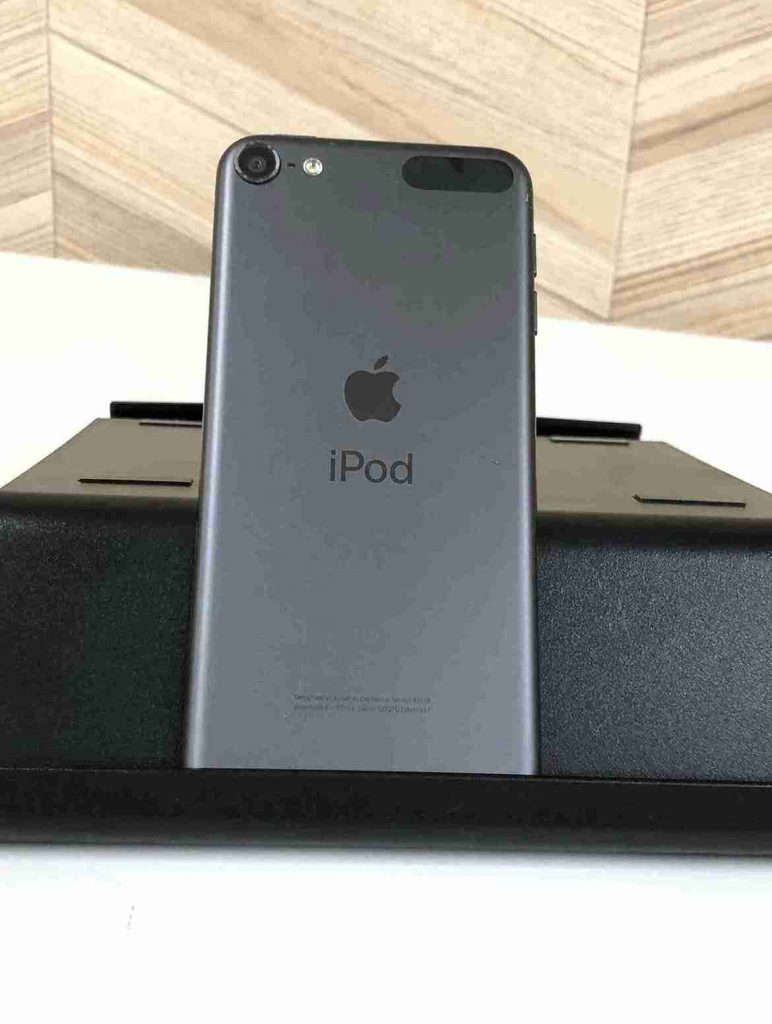 iPod touch（第6世代・モデルA1641）