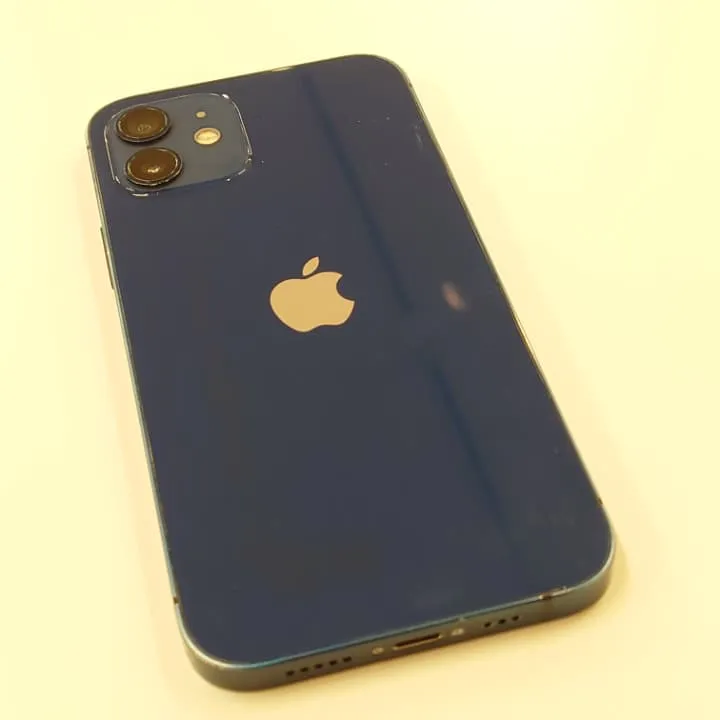 傷だらけのiPhoneでも買取り可能
