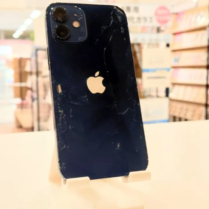 背面割れのiPhone12mini買取