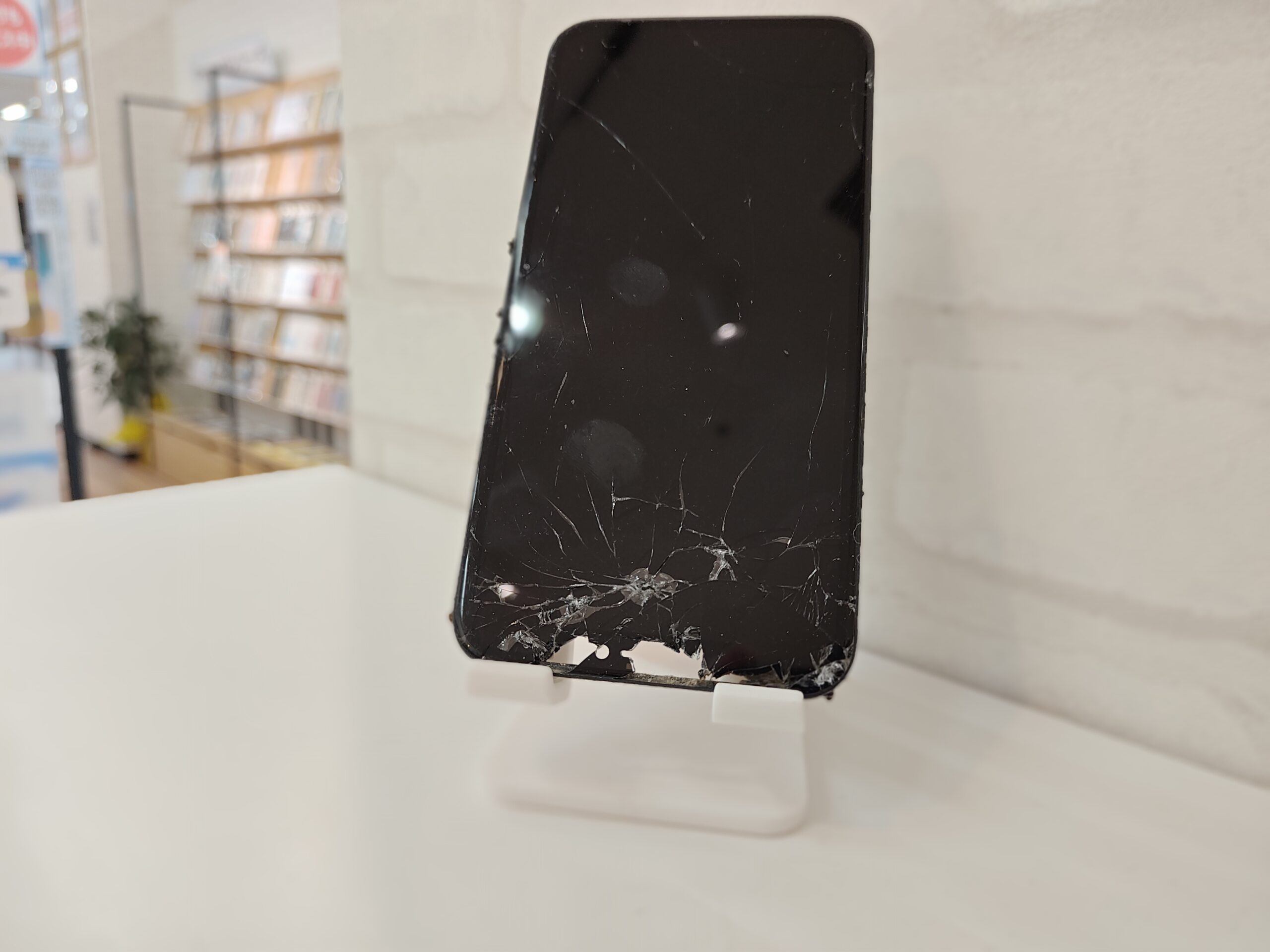 iPhoneやスマホ、タブレットの買取ならアルファロジック イオン札幌栄町店にお任せください！