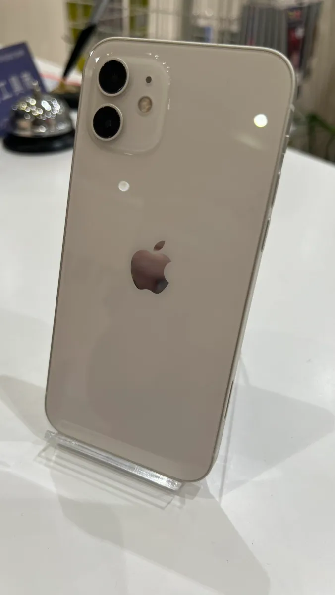iPhone12