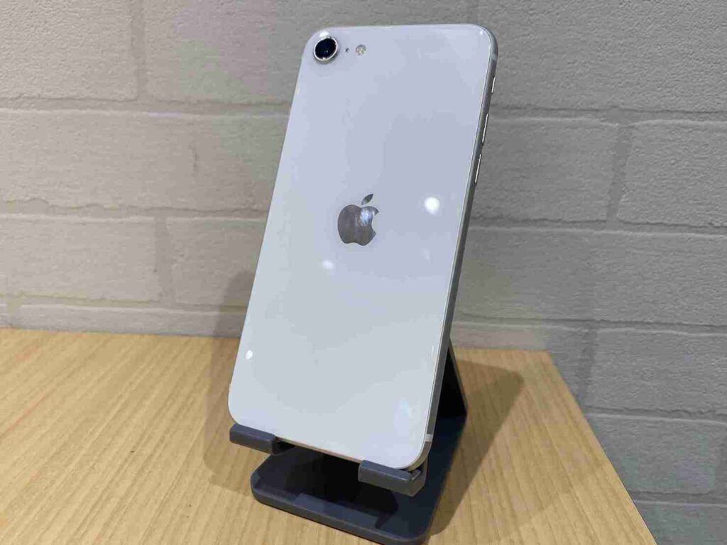 iPhoneSE2 64GB ホワイト 買取. 大阪 アルファロジック