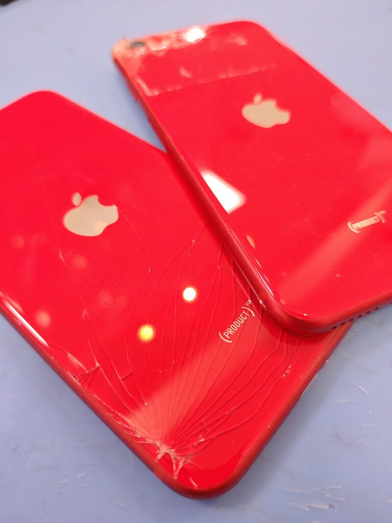 壊れたiPhoneの買取OK