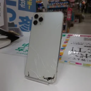 背面割れiphone11pro買取
