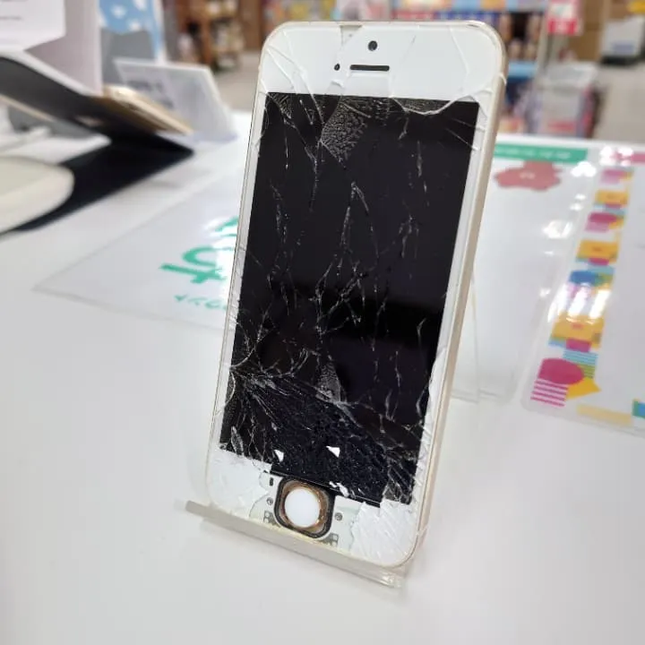 画面が割れたiphoneでも買取可能