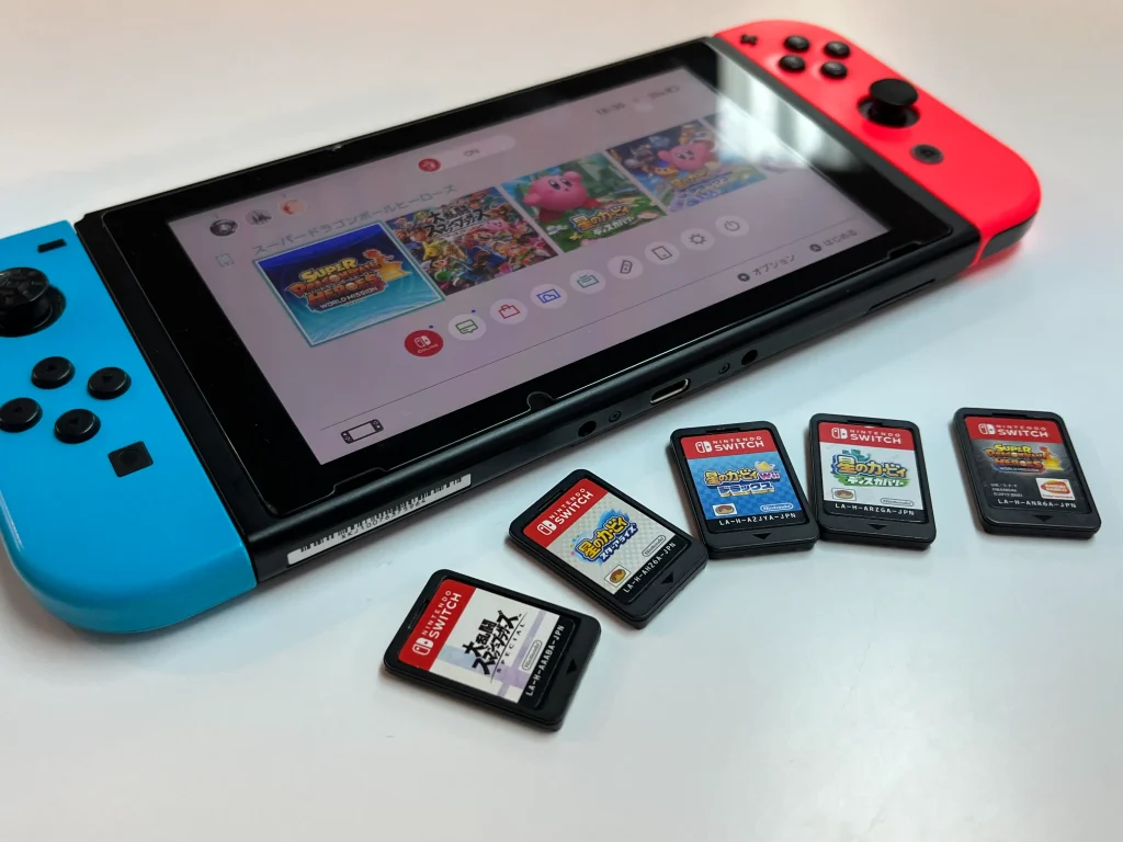 Nintendo Switch本体と複数のソフトの写真｜札幌市西区の買取・査定対応店