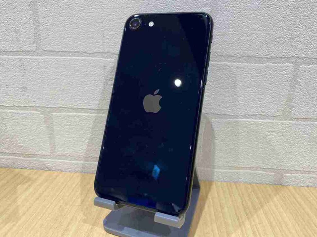 iPhoneSE3 買取　天六