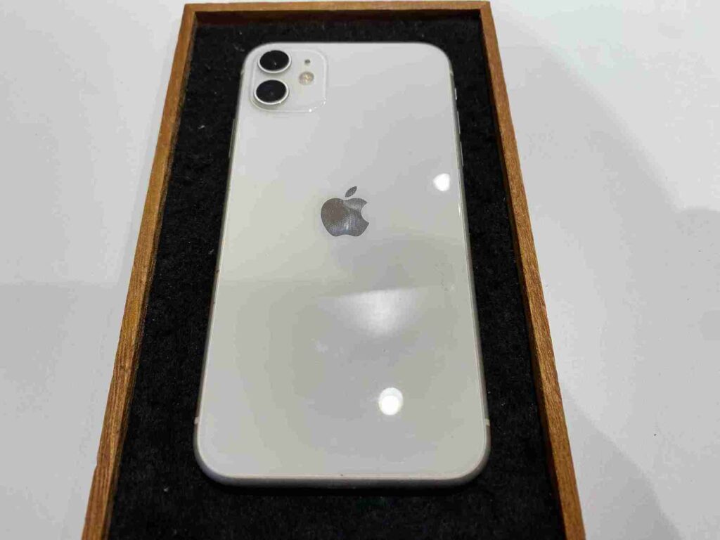 iPhone11 64GB ホワイト 買取