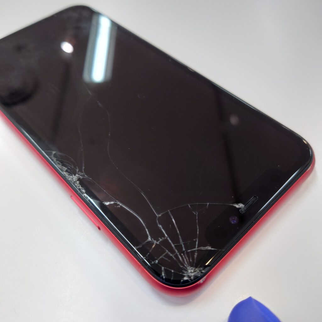 画面割れで表示不良のiPhone11買取