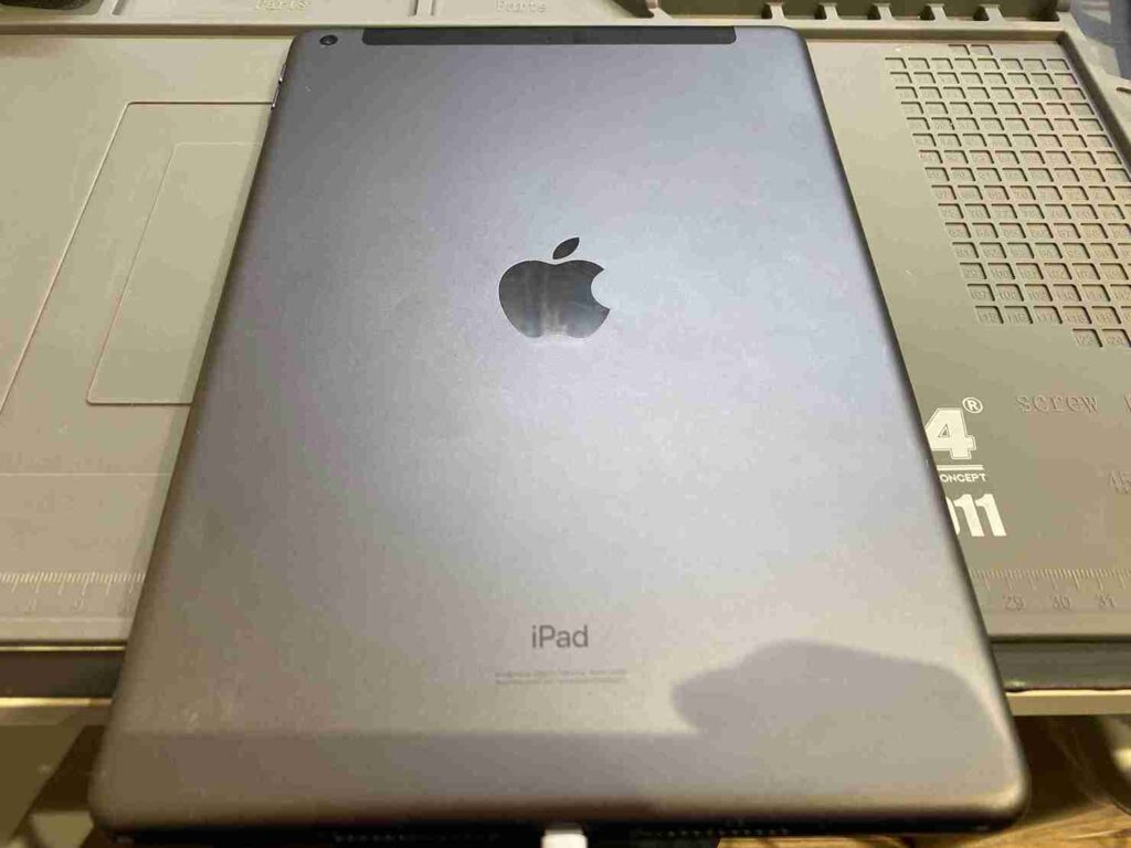 iPad第7世代買取 アルファロジック天神橋筋六丁目駅前店　