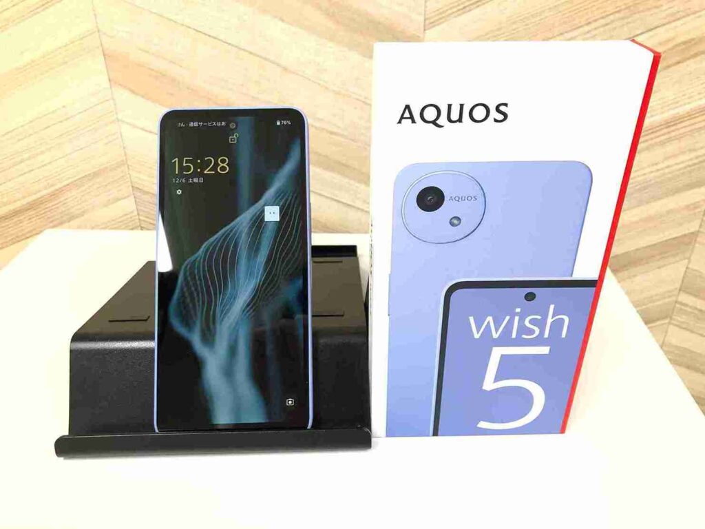 未使用品のAQUOS wish5
